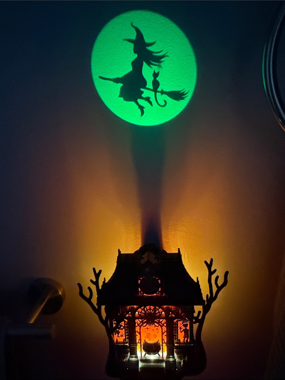 Bath & Body Works Haunted Castle Projector Wallflowers Fragrance Plug